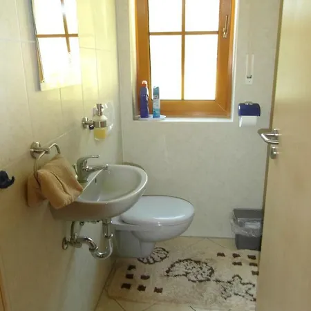 Ferienhaus Waldwipfelromantik בית נופש
